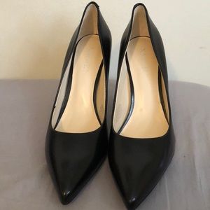 NWOT!! Nine West Black Leather Pointed Toe Pumps